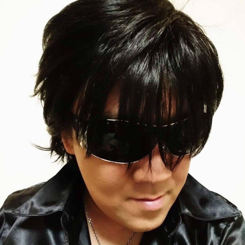 TOSHIKING(トシキング)って、どんな人?